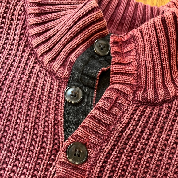 carbon2cobalt burgundy red sweater - Picture 2 of 2